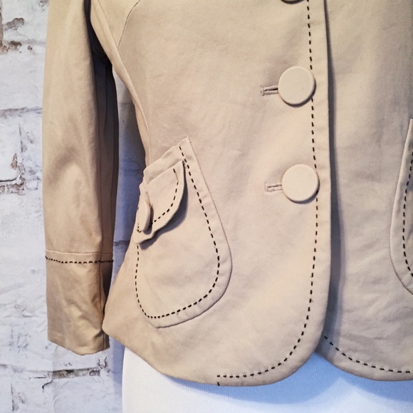 Ann Taylor Loft cream blazer - Picture 4 of 7